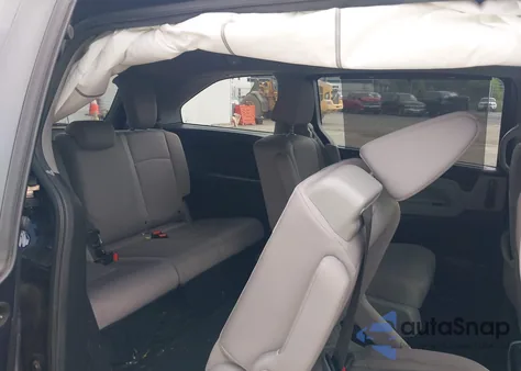 2019 Honda Odyssey Ex z USA, uszkodzony, nr VIN 5FNRL6H50KB034882